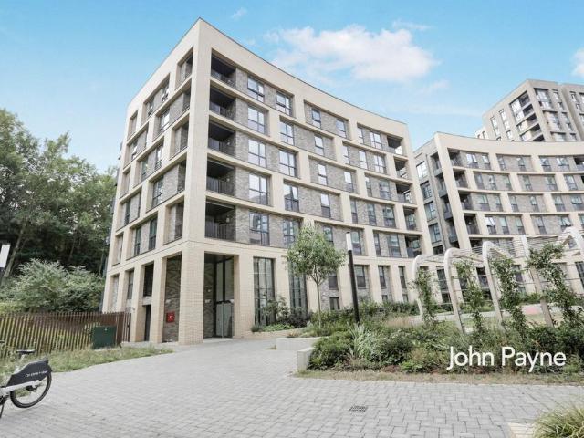 Apartment for rent in Parkside SE10, Greater London