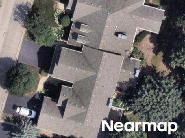 House for sale in Mchenry, Illinois
