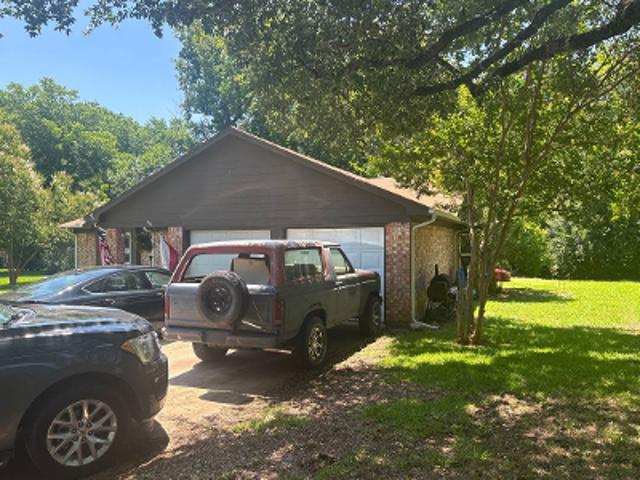 House for sale in Benbrook, Texas