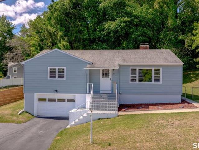 House for sale in Waterbury, Connecticut