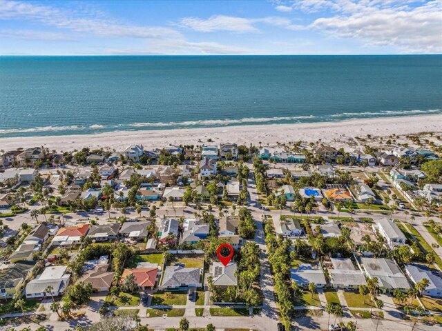 House for sale in Clearwater Beach
