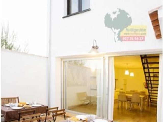 Casa en venta en Torrejón El Rubio, Extremadura