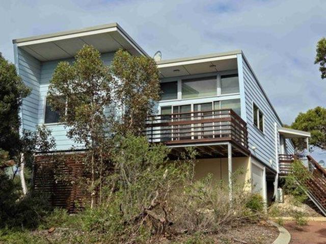 Townhouse for rent in Hopetoun, Western Australia