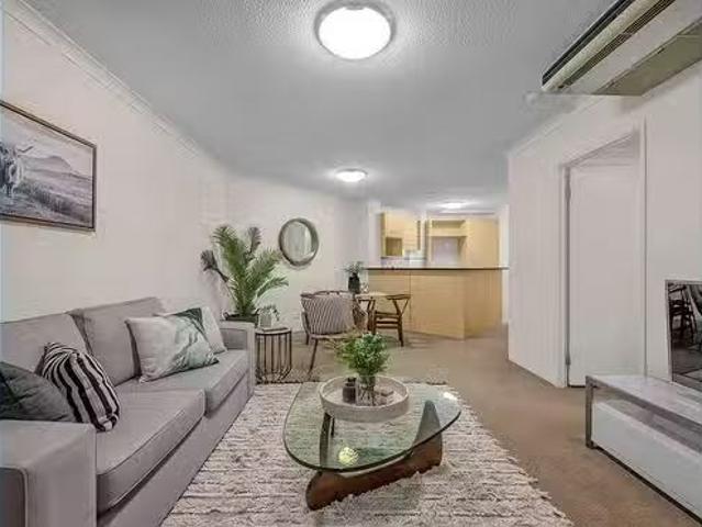 Apartment for rent in Toombul, Queensland