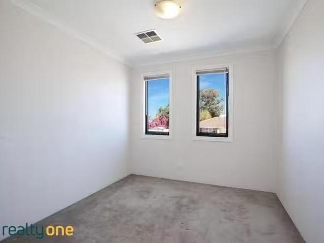 House for rent in Queens Park, Western Australia