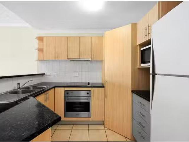 Apartment for rent in Toombul, Queensland