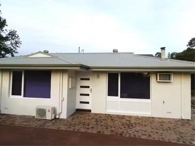 House for rent in Lesmurdie, Western Australia