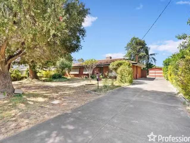House for rent in Forrestfield, Western Australia