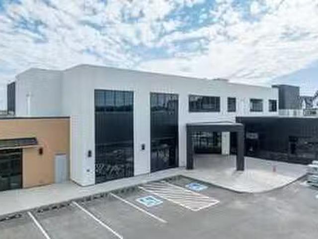 House for rent in Chestermere, Alberta