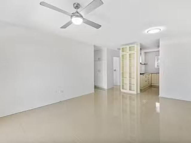 Apartment for rent in Toombul, Queensland