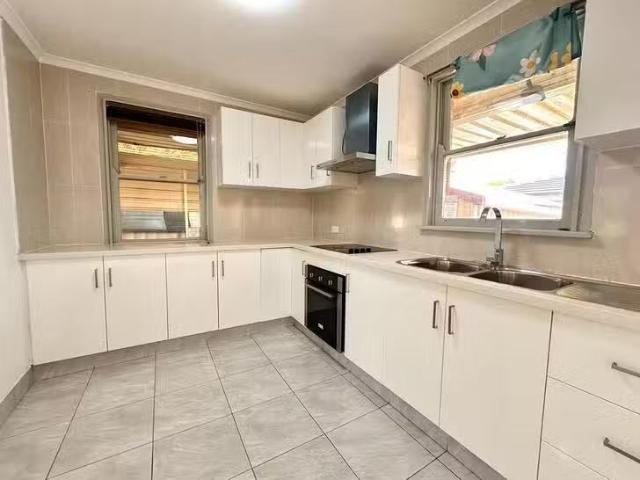House for rent in Canley Heights, New South Wales