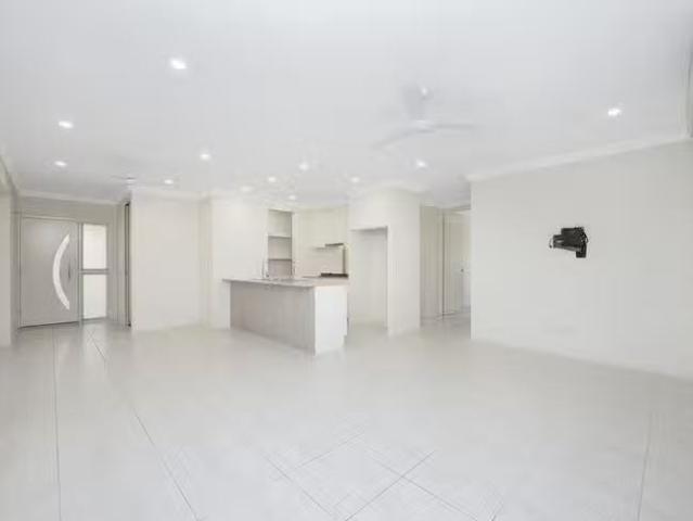 House for rent in Bushland Beach, Queensland