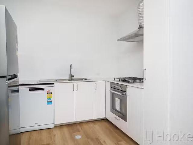 Apartment for rent in Cloverdale, Western Australia