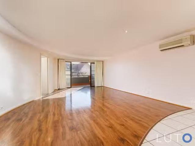 Apartment for rent in Woden, Australian Capital Territory