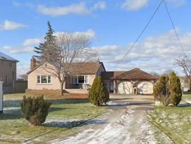 Condo for rent in Maidstone, Ontario