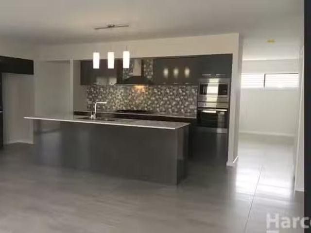 House for rent in Thrumster, New South Wales