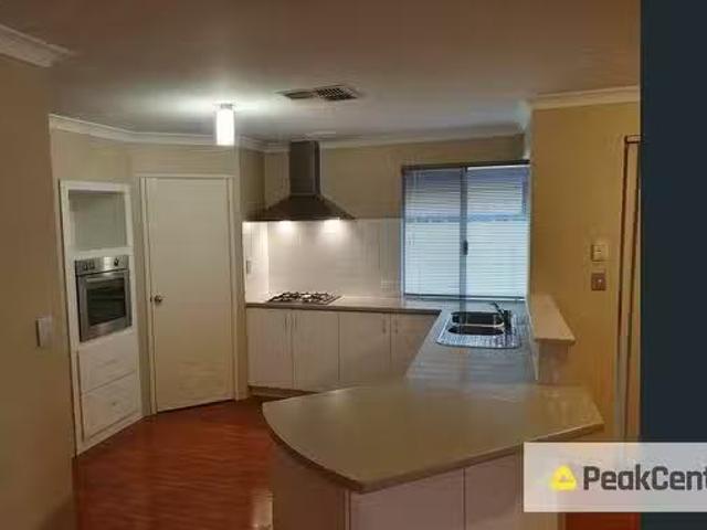House for rent in Success, Western Australia