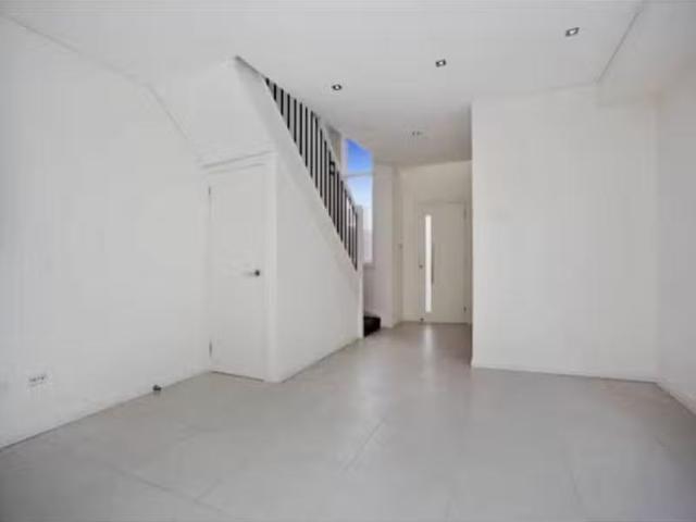 Condo for rent in Sydney, New South Wales