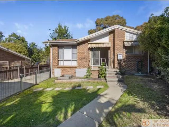 House for rent in Gordon, Australian Capital Territory