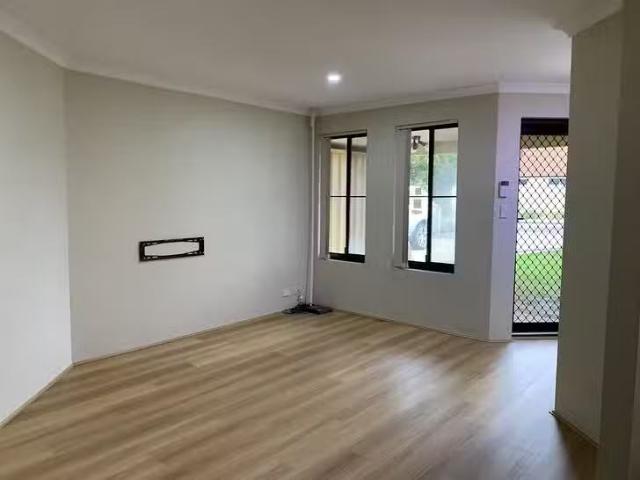 House for rent in Canning Vale, Western Australia