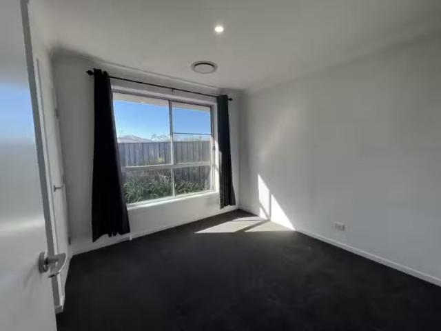 Apartment for rent in Piallamore, New South Wales