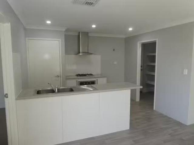 House for rent in Piara Waters, Western Australia