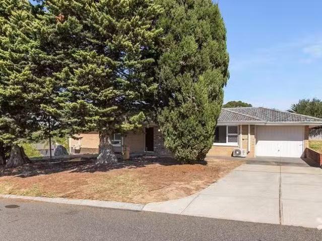 House for rent in Hamilton Hill, Western Australia