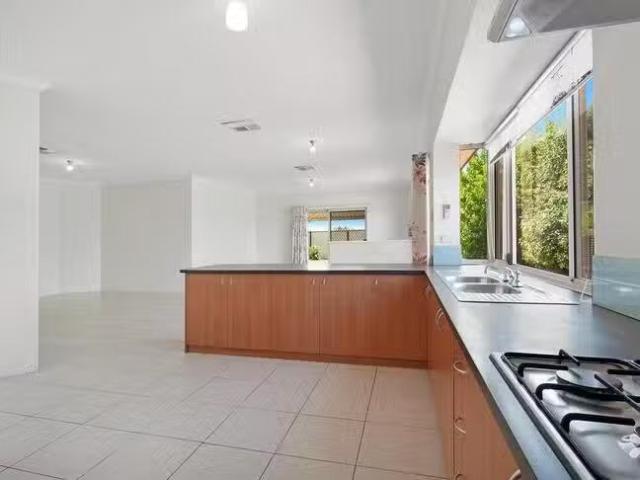 House for rent in Success, Western Australia