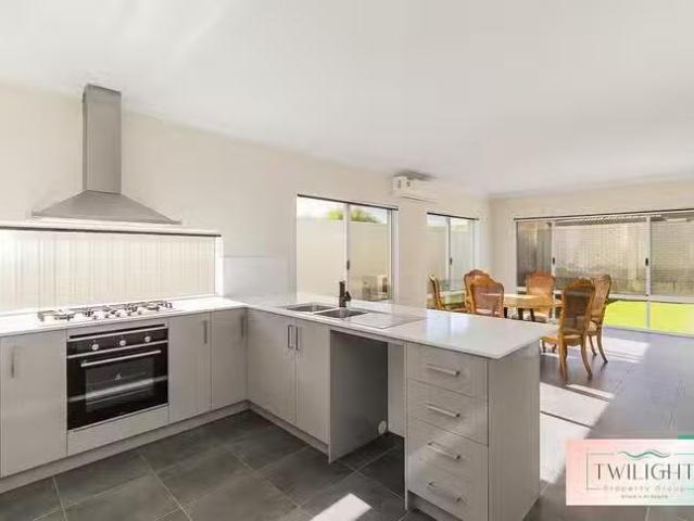 House for rent in Parklands, Western Australia