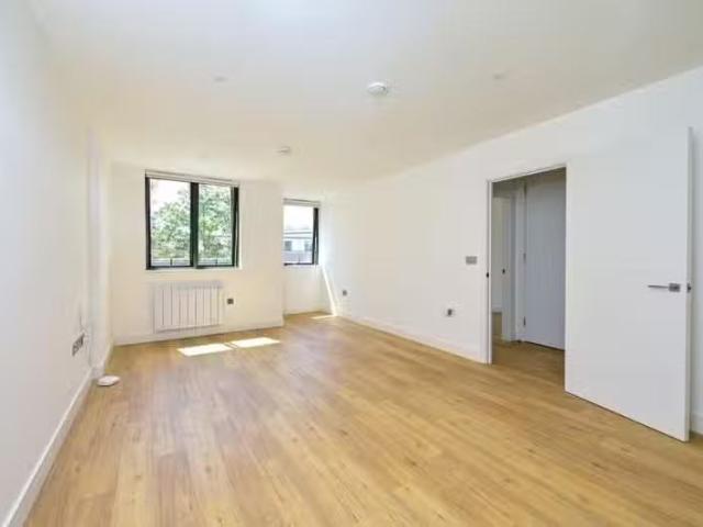 Apartment for rent in Cove, Rushmoor