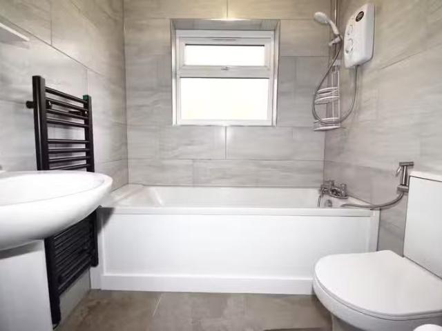 Apartment for rent in Ball Hill, West Midlands