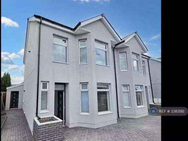 House for rent in Falcon Lodge, Wales