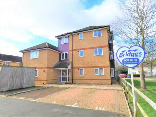 House for rent in Cove, Rushmoor