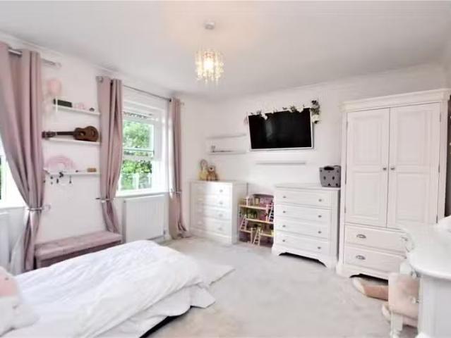 House for rent in Chelmondiston, Suffolk