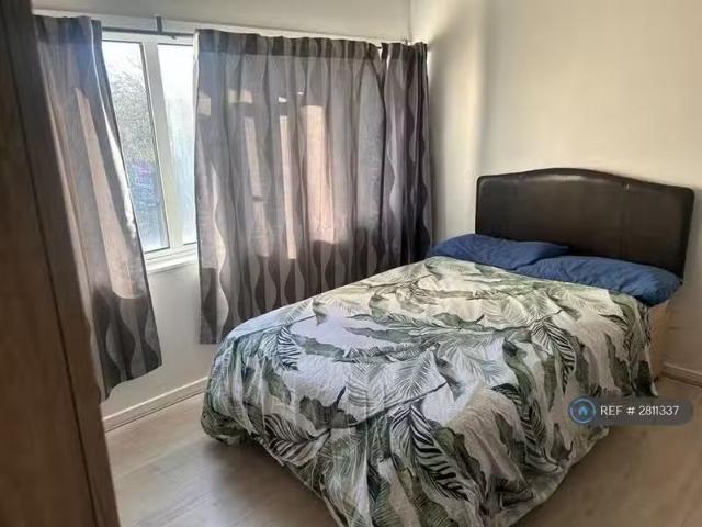 House for rent in London Borough of Merton, Mitcham