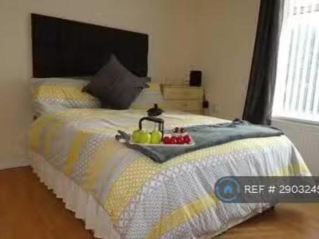 House for rent in Green Close, Warwickshire