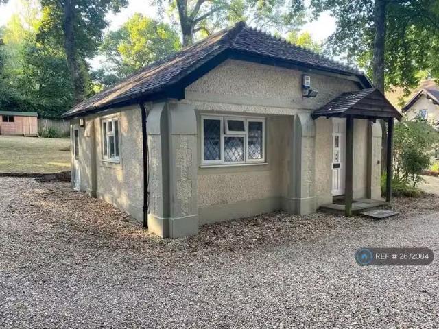 House for rent in Merley, Poole