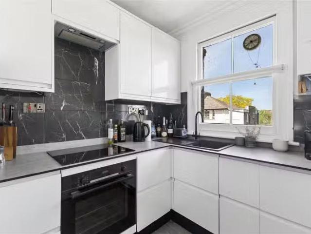Apartment for rent in Surbiton, Greater London