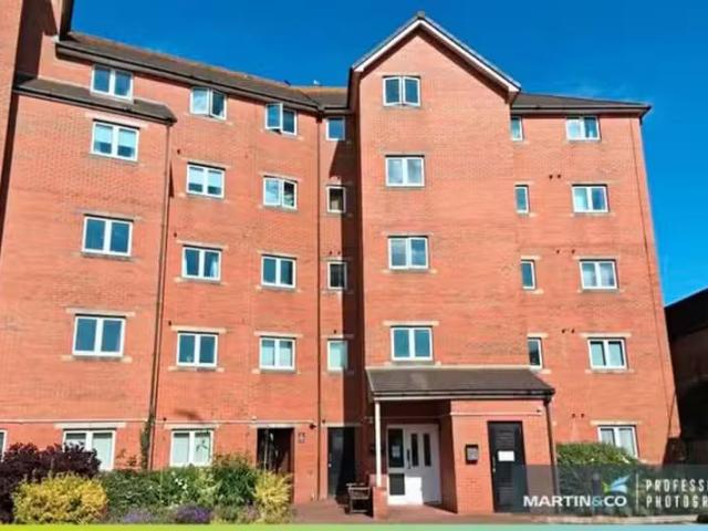 Apartment for rent in Brandis Corner, Devon