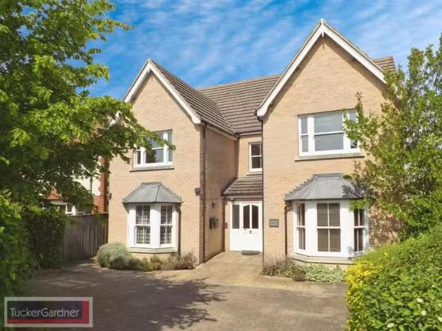 Apartment for rent in Cambridge Estate, Otley