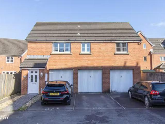 Apartment for rent in Falcon Lodge, Wales