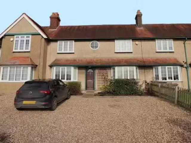 House for rent in Chessington, Greater London