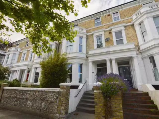 House for rent in Upperton, Eastbourne