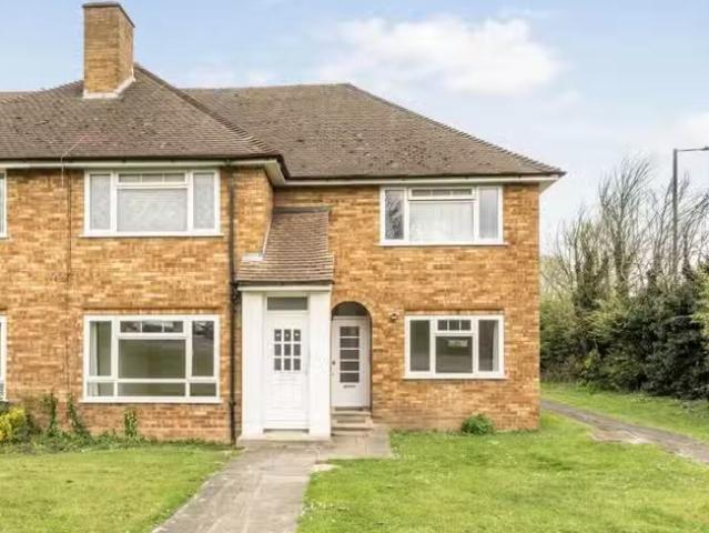 House for rent in Little Stanmore, Greater London