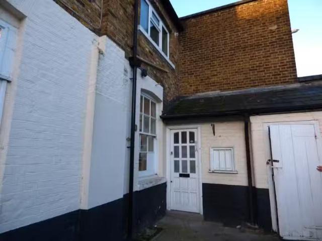 House for rent in Coxtie Green, Navestock Side