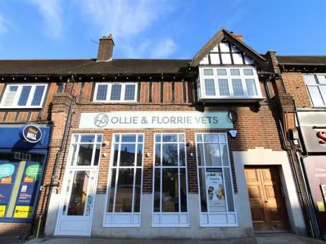 House for rent in London Borough of Ealing, Park Royal