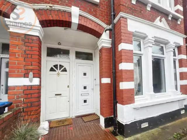 House for rent in London Borough of Merton, Mitcham