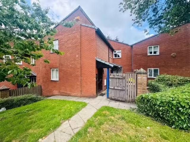 House for rent in Kingswood