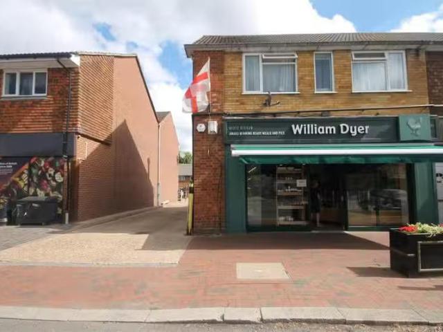 House for rent in Pachesham Park, Surrey