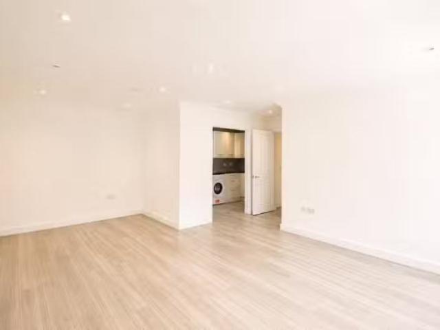 House for rent in Fole, Surrey